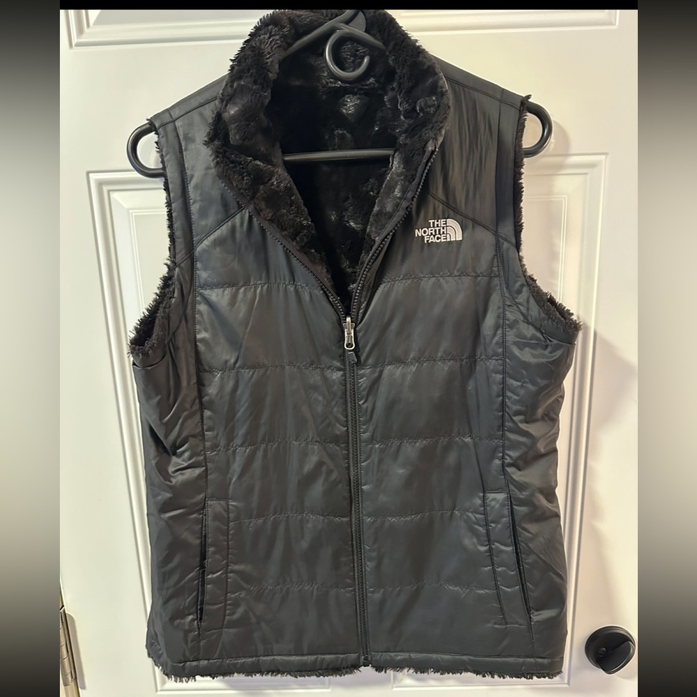 The North Face Women’s Reversible Faux Fur Vest M
